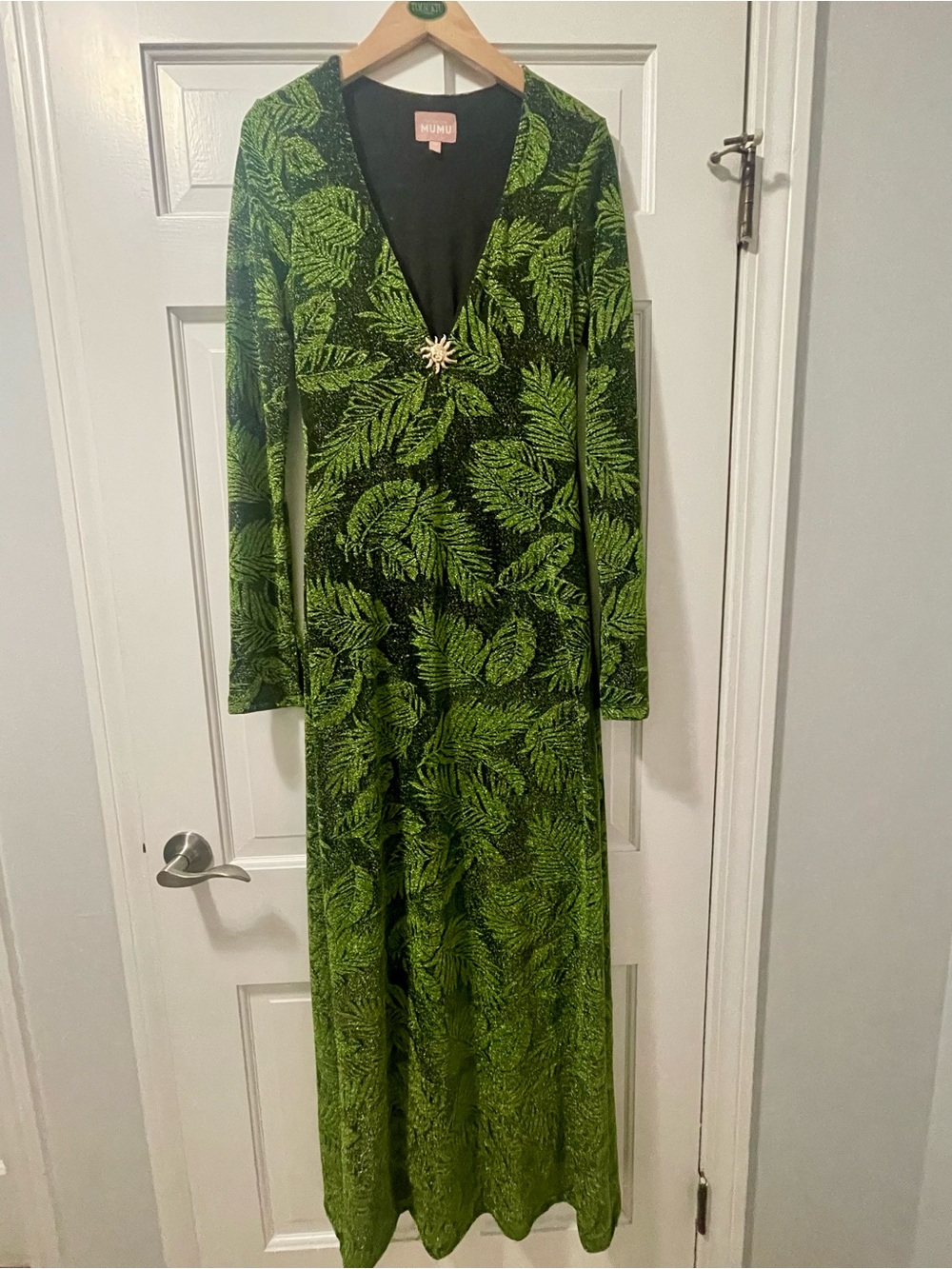Show Me Your MuMu Green Leaf-Print Long Sleeve Maxi Dress with Brooch Accent